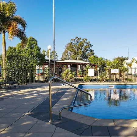 Roma Big Rig Tourist Park Hotel Exterior photo